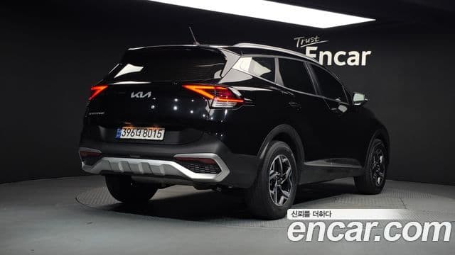 Kia Sportage 2023 — фото 2 из 20