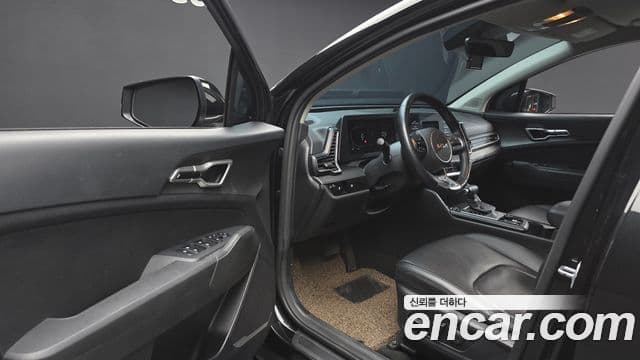 Kia Sportage 2023 — фото 10 из 20