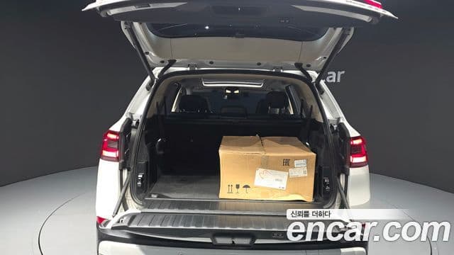BMW X5 2022 — Photo 8/20