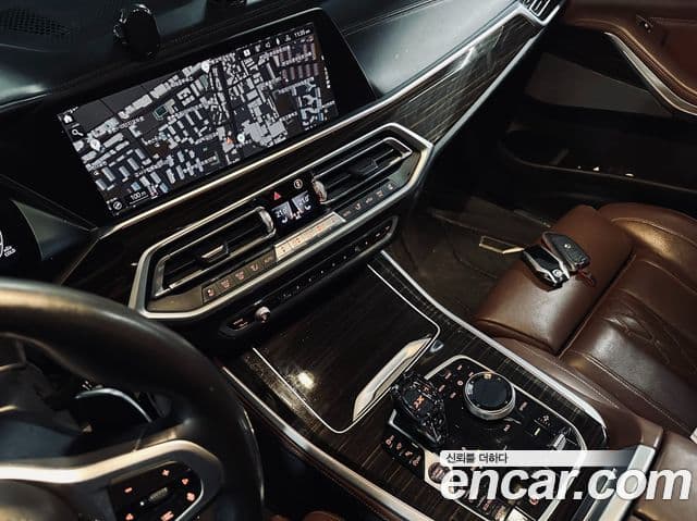 BMW X5 2019 — ფოტო 19/20