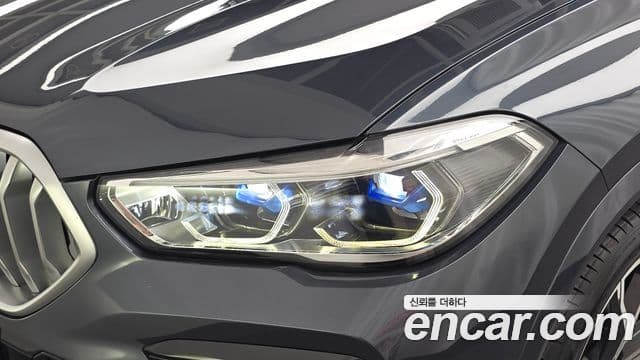 BMW X6 2022 — Photo 14/34