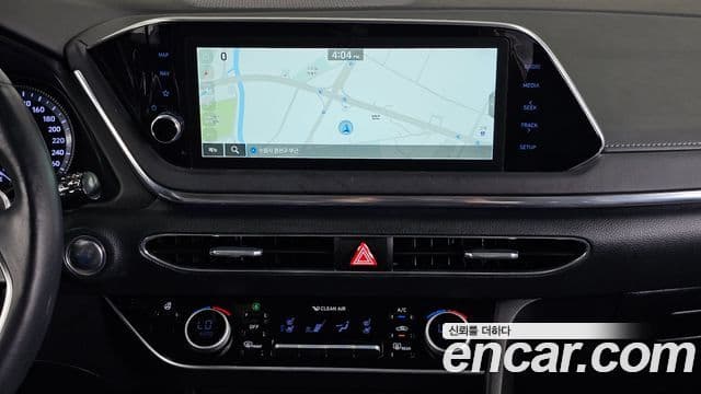 Hyundai Sonata 2022 — ფოტო 14/20