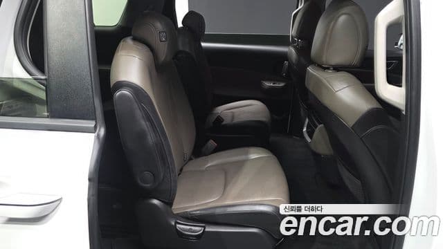 Kia Carnival 2024 — Şəkil 12/20