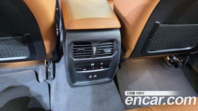 BMW 3 Series 2023 — фото 20 из 20