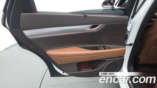 Genesis G80 2023 — Şəkil 11/34
