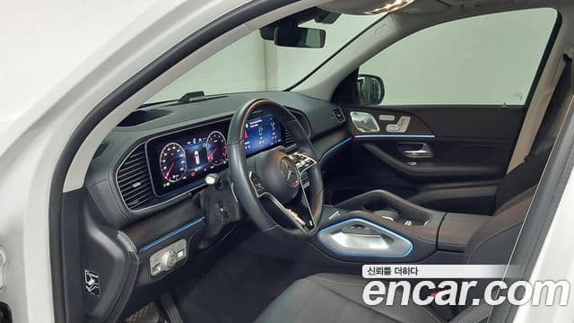 Mercedes-Benz GLE-Class 2025 — Фото 13/20