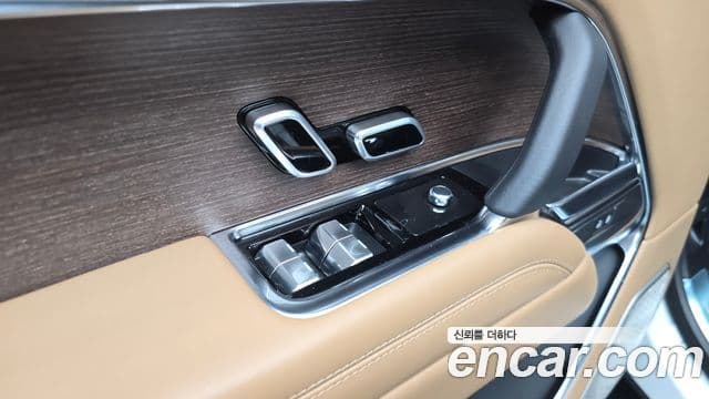 Land Rover Range Rover 2022 — Photo 15/42
