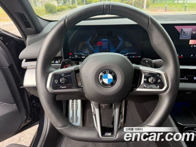 BMW 5 Series 2024 — ფოტო 14/20