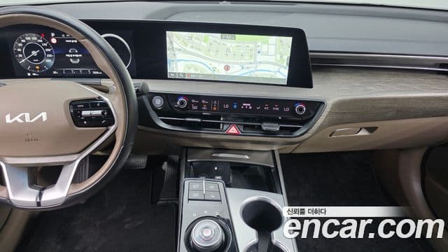 Kia K8 2022 — фото 14 из 20