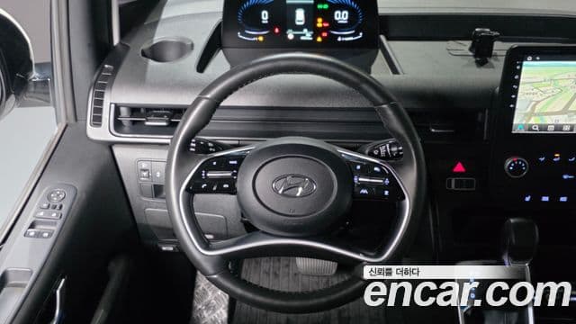 Hyundai Staria 2022 — ფოტო 13/20