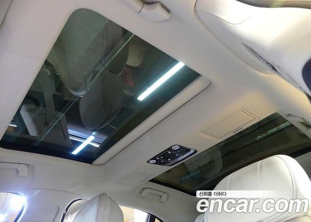 Bentley Flying Spur 2023 — Şəkil 19/20