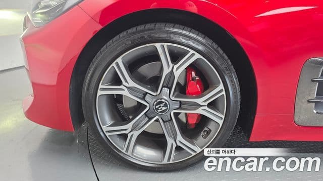 Kia Stinger 2020 — Şəkil 5/20