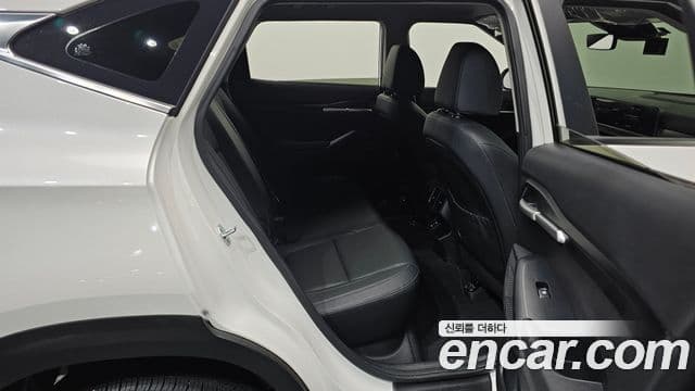 Kia Seltos 2025 — фото 11 из 20