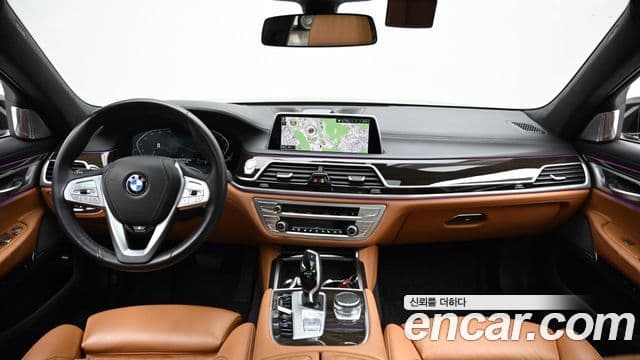 BMW 7 Series 2022 — ფოტო 7/20
