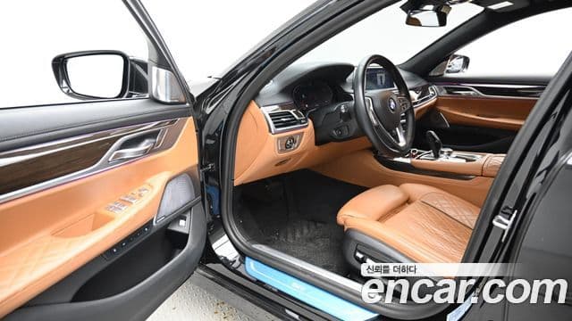 BMW 7 Series 2022 — ფოტო 11/20