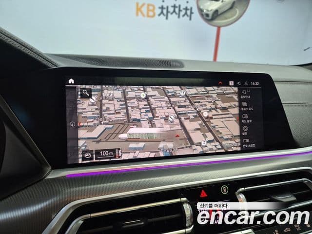 BMW X6 2022 — ფოტო 13/19