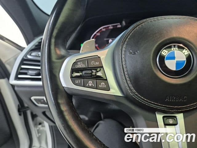 BMW X6 2022 — ფოტო 15/19