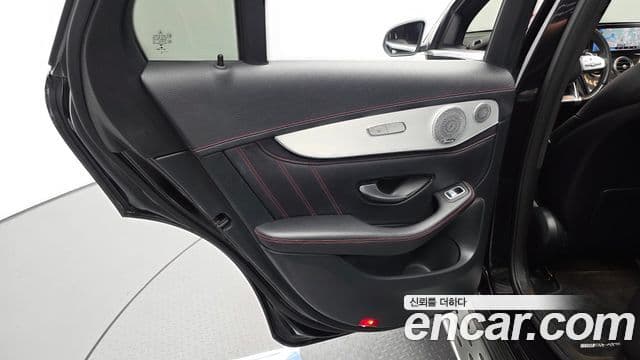 Mercedes-Benz GLC-Class 2020 — Photo 6/32