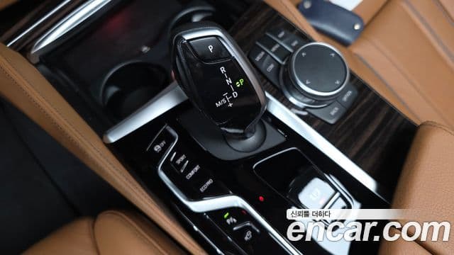 BMW 5 Series 2021 — ფოტო 9/20