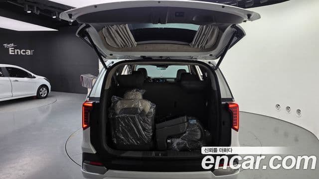 Kia Carnival 2024 — Фото 20/20