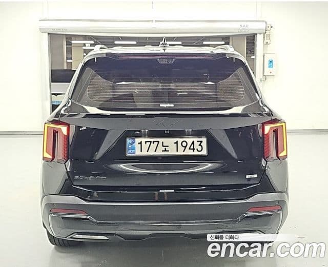 Kia Sorento 2024 — Фото 2/15