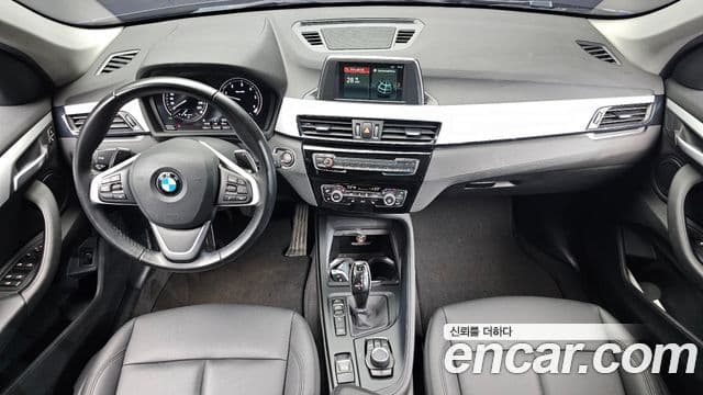 BMW X1 2019 — Photo 2/20
