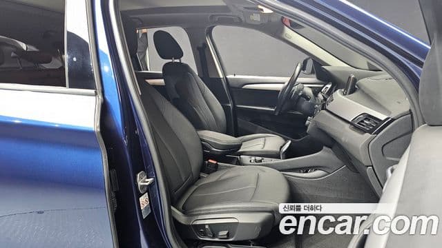 BMW X1 2019 — Photo 8/20