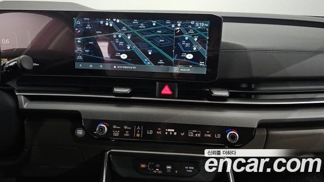 Kia Carnival 2025 — Şəkil 14/20