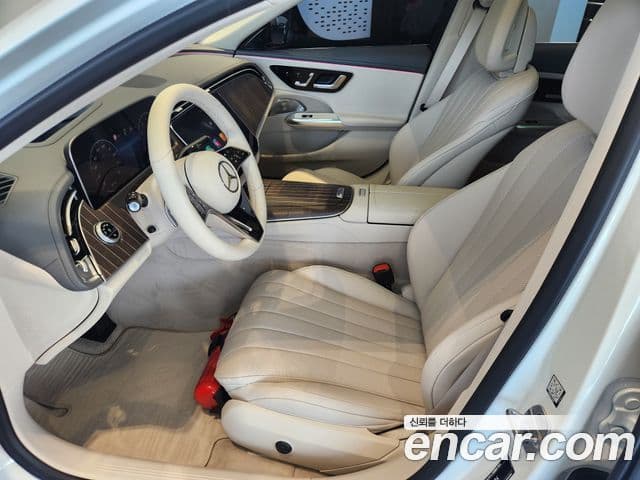 Mercedes-Benz E-Class 2026 — Фото 15/20