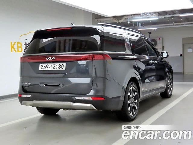 Kia Carnival 2022 — Фото 4/20