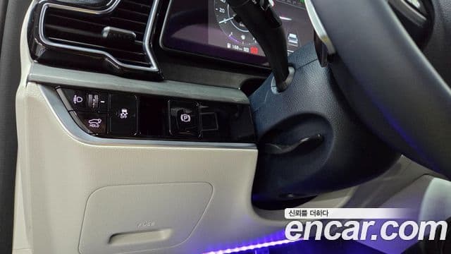Kia Sportage 2023 — ფოტო 13/20