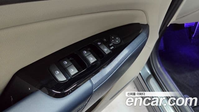 Kia Sportage 2023 — ფოტო 15/20