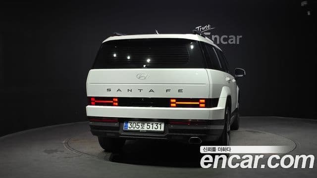 Hyundai Santa Fe 2023 — ფოტო 4/20