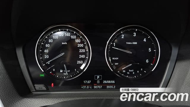 BMW 1 Series 2018 — Şəkil 7/20