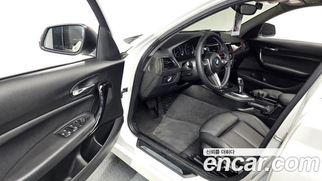 BMW 1 Series 2018 — Şəkil 9/20