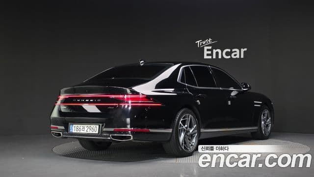 Genesis G90 2022 — ფოტო 2/20
