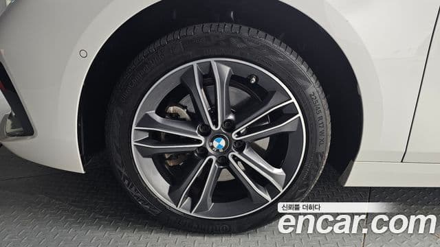 BMW 1 Series 2020 — Şəkil 5/20