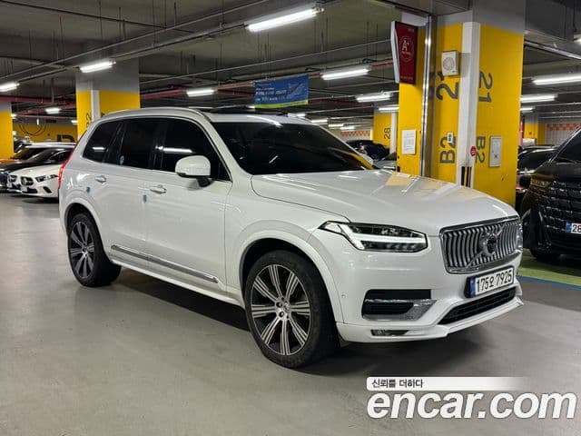 Volvo XC90 2021 — ფოტო 2/20