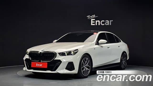 BMW 5 Series, 2024