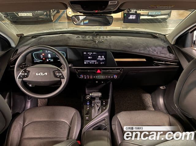 Kia Niro 2022 — ფოტო 5/13
