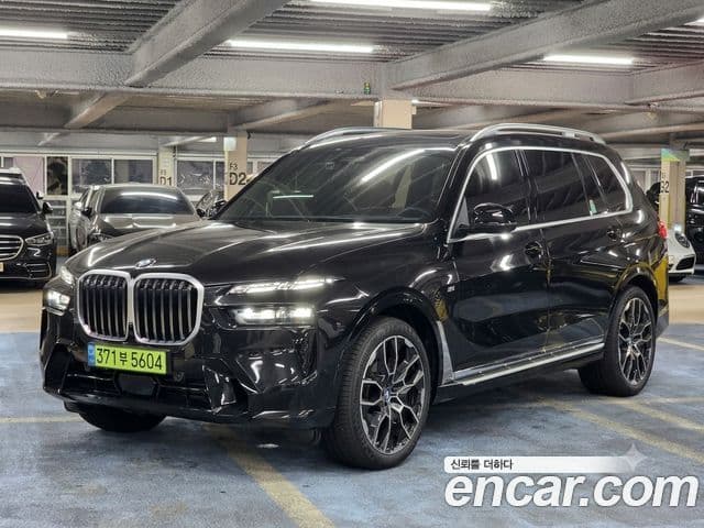 BMW X7 2025 — Фото 10/20