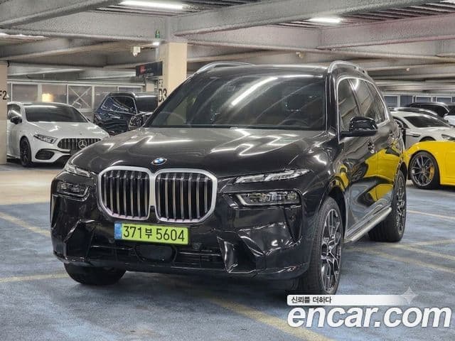 BMW X7 2025 — Фото 2/20