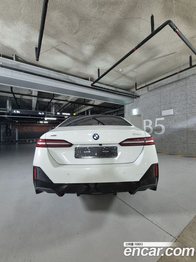 BMW 5 Series 2026 — Photo 8/8