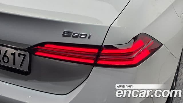 BMW 5 Series 2025 — Photo 37/38
