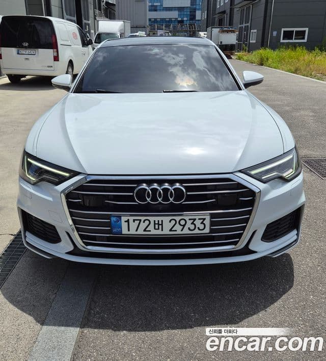 Audi A6 2021 — ფოტო 15/20