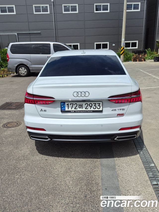 Audi A6 2021 — ფოტო 16/20