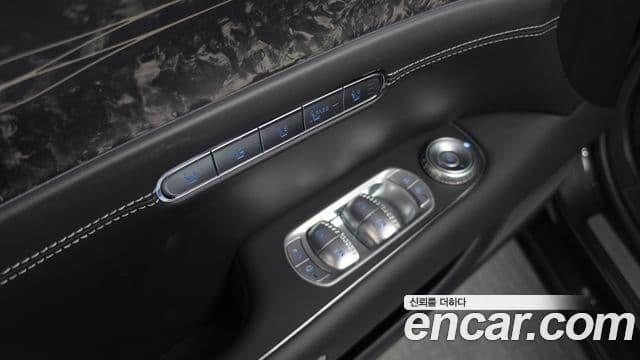 Genesis G90 2024 — Photo 38/39
