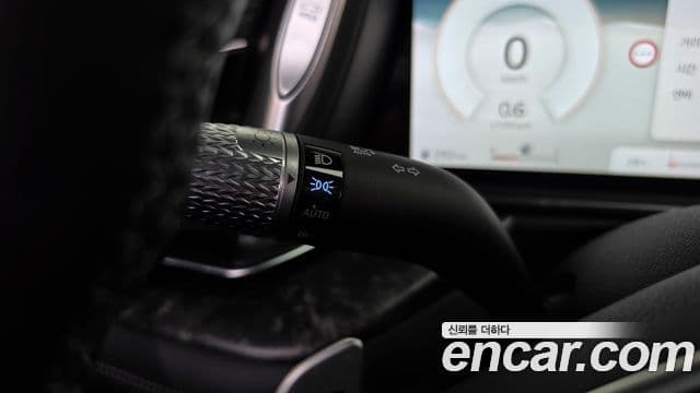 Genesis G90 2024 — Photo 28/39
