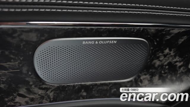Genesis G90 2024 — Photo 11/39