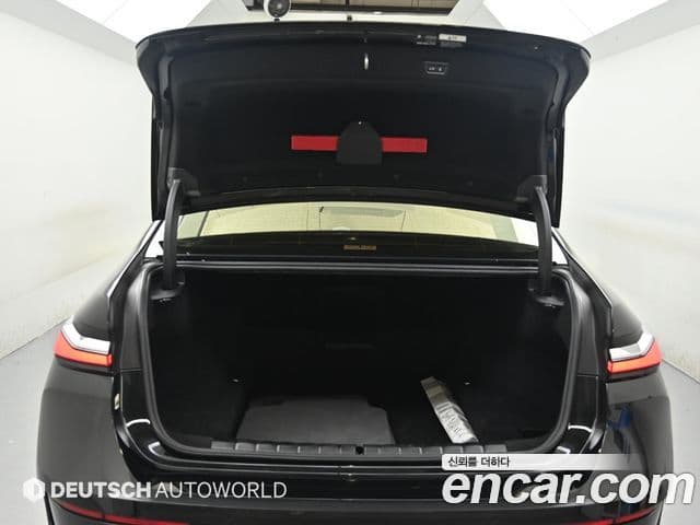 BMW 7 Series 2023 — Photo 20/20